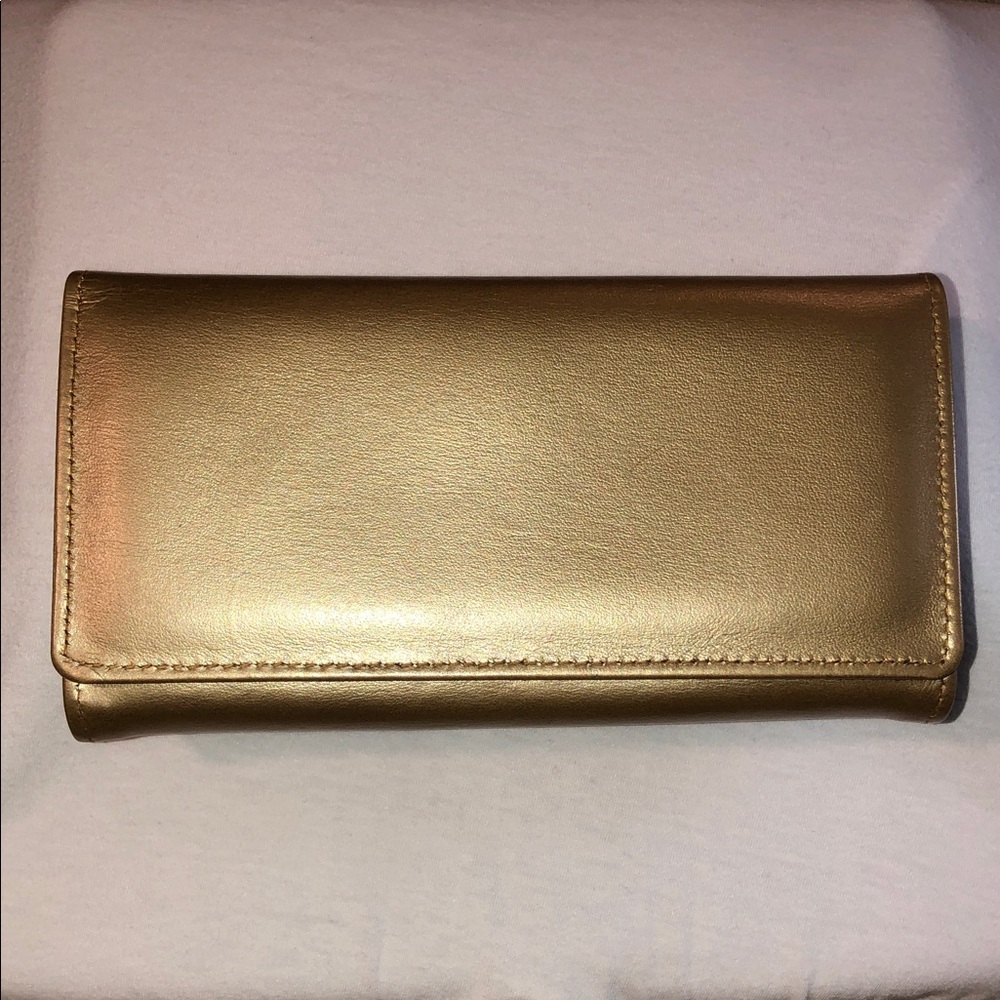 Mellotouch Cowhide Gold Women's Clutch